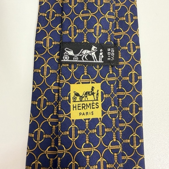 Hermes Mens Tie Geometric Chain Links Navy/Brown Silk 687 OA 3.25